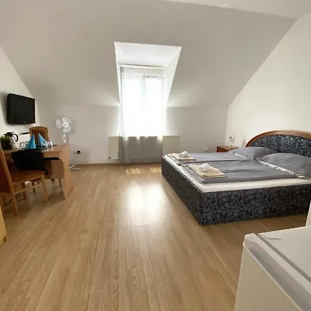 Appartementhaus 5. Jahreszeit Apartman