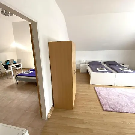 Appartementhaus 5. Jahreszeit Apartman