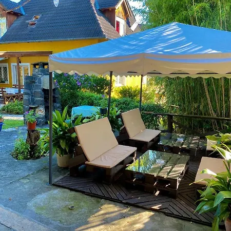 Appartementhaus 5. Jahreszeit Apartman