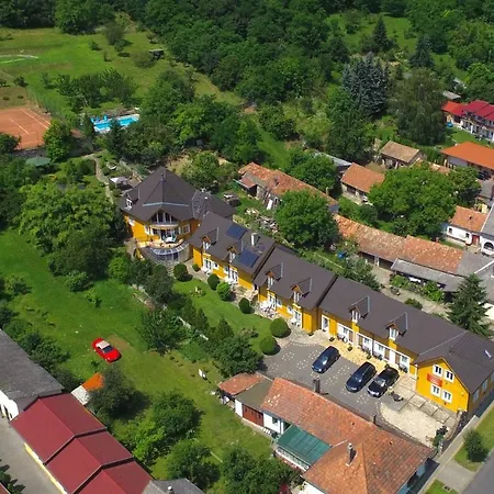 Appartementhaus 5. Jahreszeit Apartment Heviz