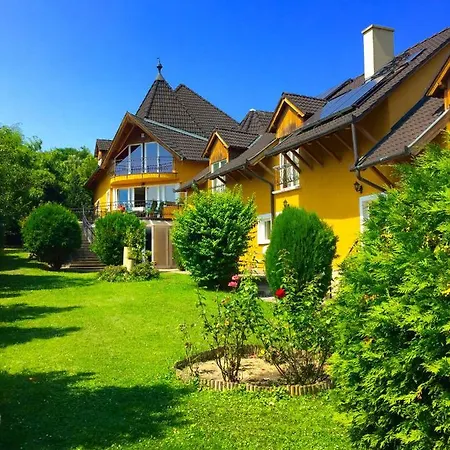 Appartementhaus 5. Jahreszeit Apartment Heviz